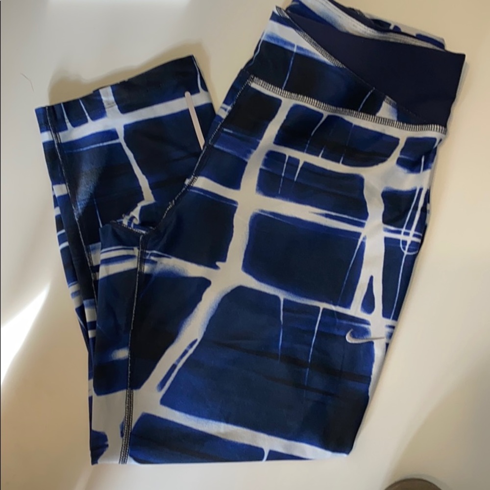 Nike Running Capri Athletic pants size Medium